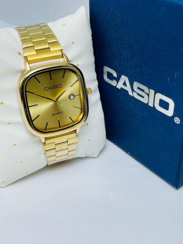 montre-casio-or-fond-or-avec-coffret